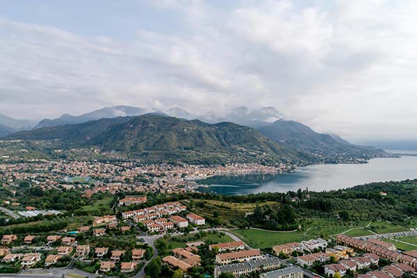 欧乐影视这段话看似完整，其实热度有没有放大偏差没交代：先把因果词换成中性词（读完更清楚）
